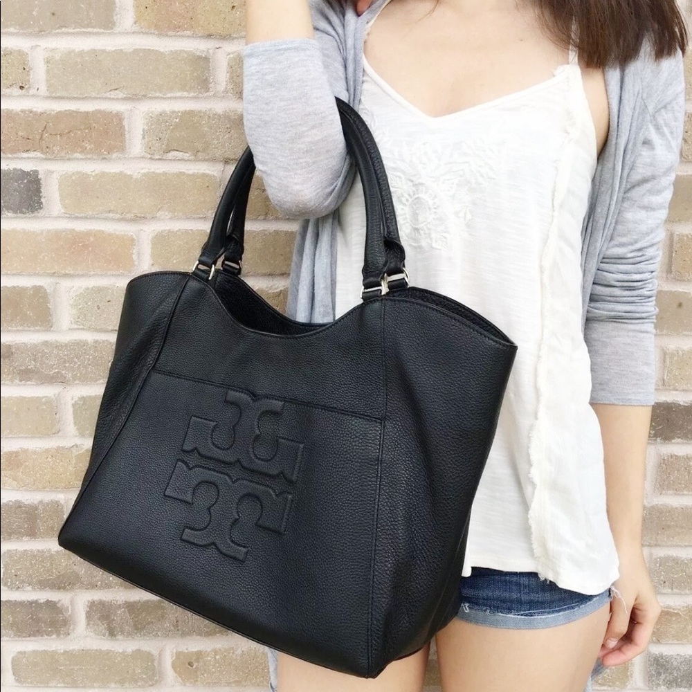 Tory Burch Bombe Large East West Tote Bag - Picture 3 of 6